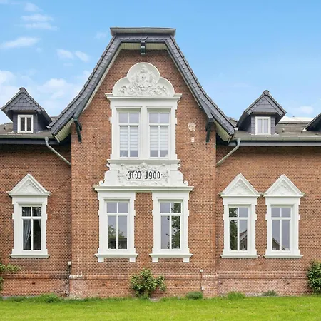 Holiday home Thio Loxstedt